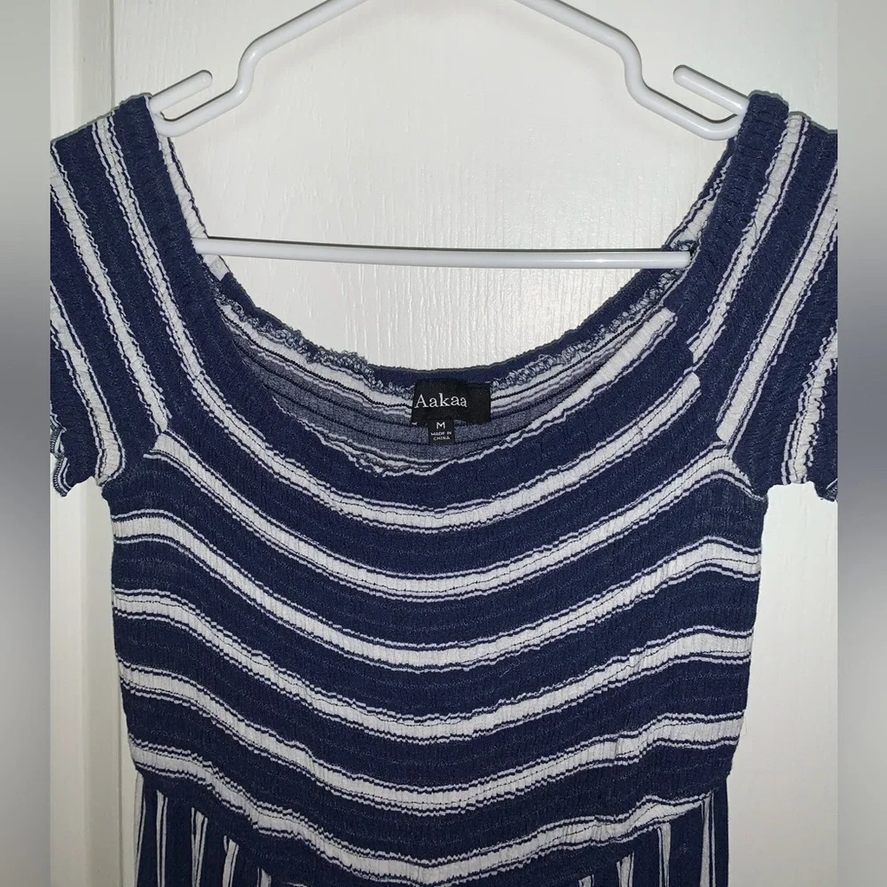 Women’s Blue and White Striped Romper - Size Medium - Picture 4 of 6